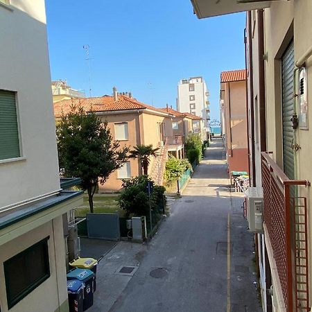 Euroresidence - Piazza Mazzini- 30 Mt Dal Mare - Immobil Relax Lido di Jesolo Zewnętrze zdjęcie