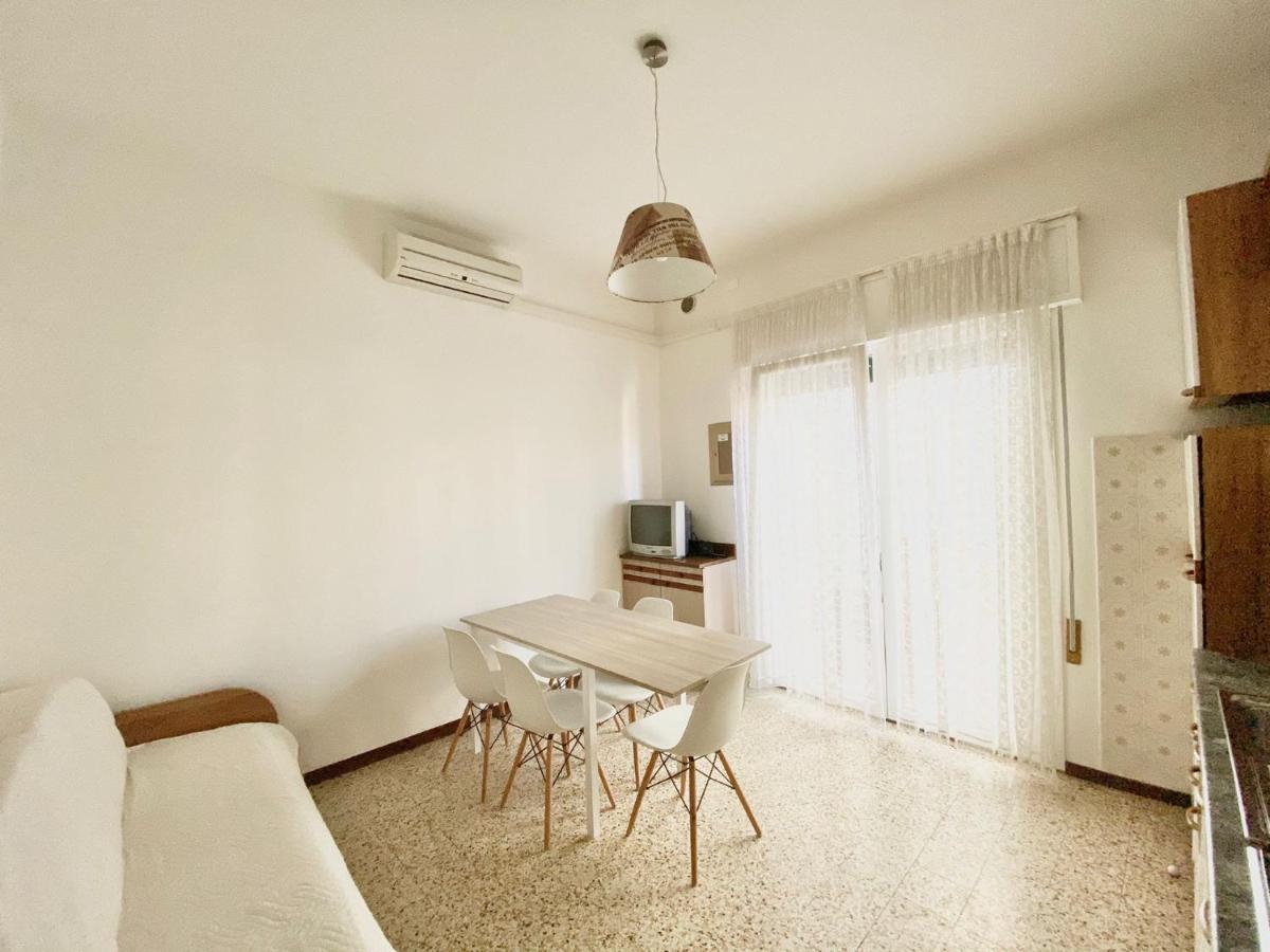 Euroresidence - Piazza Mazzini- 30 Mt Dal Mare - Immobil Relax Lido di Jesolo Zewnętrze zdjęcie