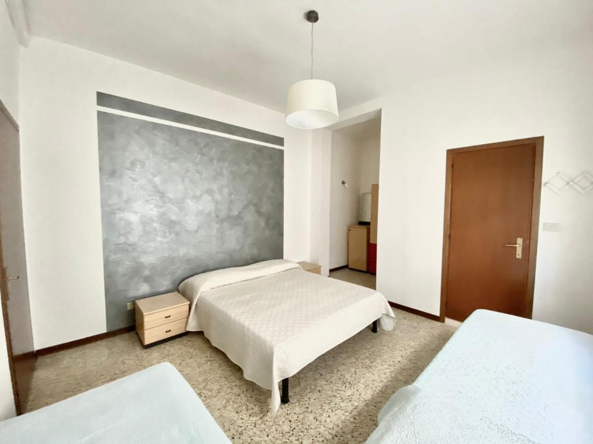 Euroresidence - Piazza Mazzini- 30 Mt Dal Mare - Immobil Relax Lido di Jesolo Zewnętrze zdjęcie